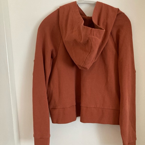 Patagonia Women's Regenerative Organic Certified® Cotton Essential Cropped Hoody - Picture 2 of 6